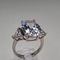 ANILLO CON CRISTAL SWAROVSKI OVAL PLATA 925 cod 9576