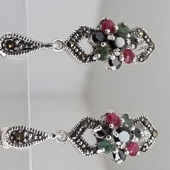 AROS DE PLATA TAILANDESES CON RAIZ DE RUBI Y MARQUESITAS 3616