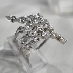 ANILLO 3 VUELTAS CON CUBICS VIVORITA 3415 - comprar online