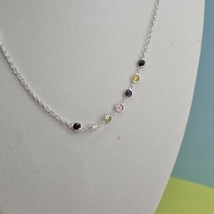 COLLAR CADENA PLATA Y PIEDRAS COLORES ARCOIRIS 5007k en internet
