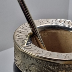 MATE IMPERIAL CUERO Y VIROLA DE ALPACA CINCELADO COD 5717 - comprar online