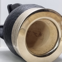 MATE IMPERIAL CUERO LABRADO NEGRO CON VIROLA ALPACA COD 5842 - DEBERNARDI - Joyeria Debernardi