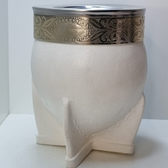 MATE IMPERIAL CUERO BLANCO CON VIROLA DE ALPACA COD 5723