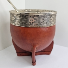 MATE IMPERIAL GRANDE DE CUERO MARRON SUELA CON VIROLA ALPACA COD5921