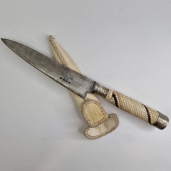 CUCHILLO ALPACA Y CUERO TRENZADO HOJA 14 Cm J579 - comprar online