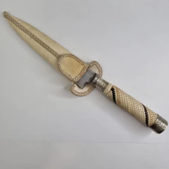 CUCHILLO ALPACA Y CUERO TRENZADO HOJA 14 Cm J579