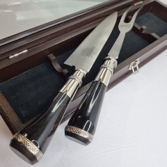SET DE ASADO TENEDOR Y CUCHILLO CON ESTUCHE, ALPACA Y HOJA DE ACERO 18CM cod: TA300T