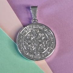 SAN BENITO DIJE ACERO BLANCO MEDIANO 6294 - comprar online