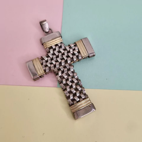 DIJE CRUZ PANTHER DE PLATA Y ORO TEJIDA A MANO 5×3 CM COD: 7726