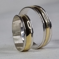 PAR DE ALIANZAS COMBINADAS EN PLATA Y ORO DUBLE AMARILLO ANCHO MEDIO 6706