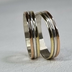 PAR DE ALIANZAS PLATA Y DUBLE ORO ROJO Y AMARILLO 6704