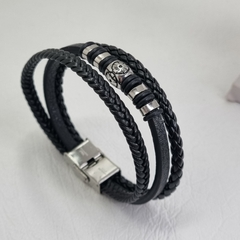 PULSERA DE CUERO CON DONAS DE ACERO QUIRÚRGICO COD: 6984