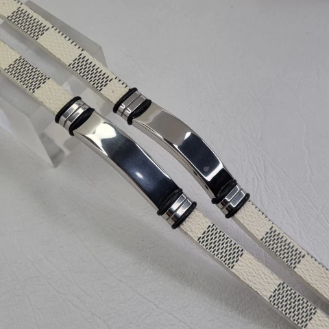 PULSERA DE CUERO BLANCO Y ACERO QUIRÚRGICO COD: 6987