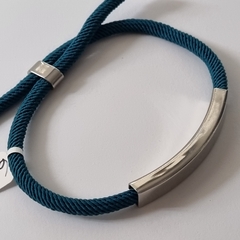 PULSERA HILO COLOR PETROLEO Y ACERO MODELO SOHO COD: 6054