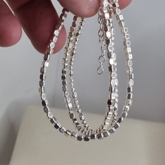 PULSERA FINITA CON BOLITAS DE PLATA DIF FORMAS K7246