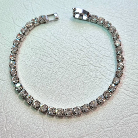 PULSERABDE ACERO QUIRÚRGICO CON CUBICS COD: GF13