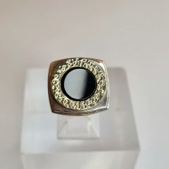 ANILLO ESTILO BVG EN PLATA 925 Y ORO CON ONIX CENTRAL COD: 7619