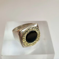 ANILLO ESTILO BVG EN PLATA 925 Y ORO CON ONIX CENTRAL COD: 7619 - comprar online