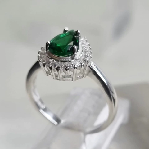 ANILLO LAGRIMA ESMERALDINA BRASILERA EN PLTA CON CUBICS 4730