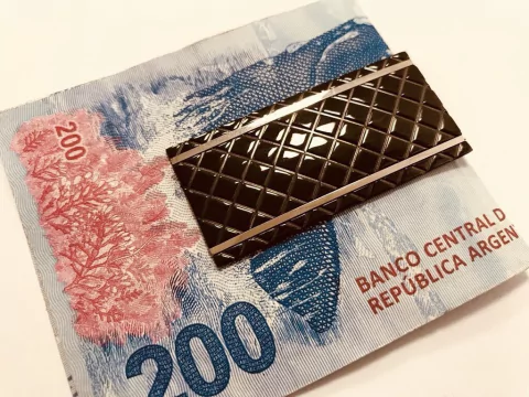 SUJETA BILLETES ESMALTADO EN NEGRO 3530