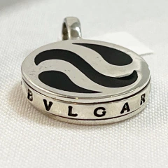 DIJE COLGANTE PLATA Y ESMALTE NEGRO BVG SK796 - comprar online