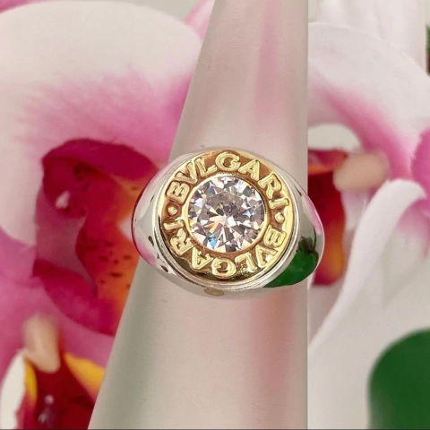 ANILLO BVG GRANDE TIPO SELLO CON CUBIC EN PLATA Y ORO BG35