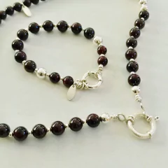 COLLAR Y PULSERA GRANATE Y PLATA COD 6512 - comprar online