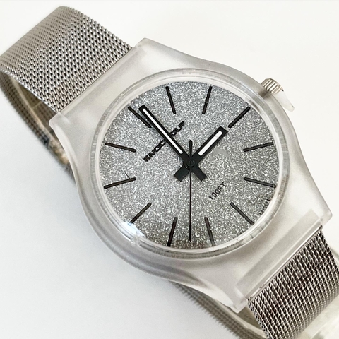 RELOJ KNOCK OUT malla tejida caja plastica y acero 1570