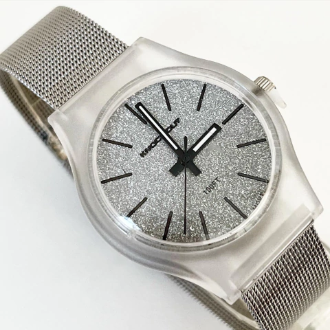 RELOJ KNOCK OUT malla tejida caja plastica y acero 1570