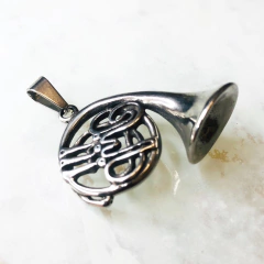 DIJE CORNO ACERO 7780