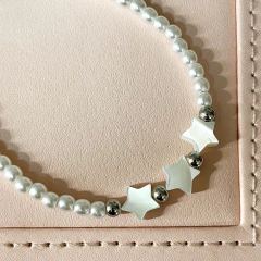 PULSERA PERLAS Y ESTRELLAS DE NACAR K2335 en internet