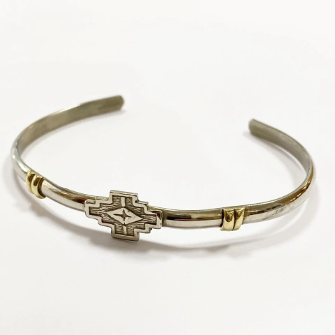 PULSERA PLATA CON CRUZ PAMPA J200
