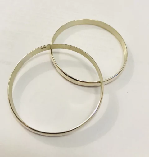 ESCLAVA BEBÉ O NENA EN PLATA J1020