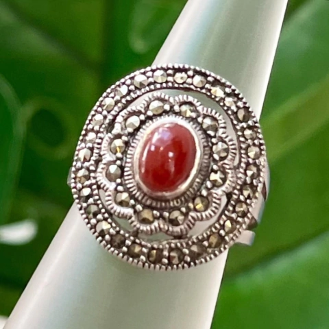 ANILLO MARCASITAS Y GRANATE TAILANDÉS 5102