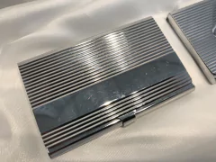 TARJETERO METAL PLATEADO J341