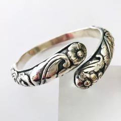 PULSERAS TIPO PELLIZCO PLATA INFLADA LABRADA Pulsera t9297 - comprar online
