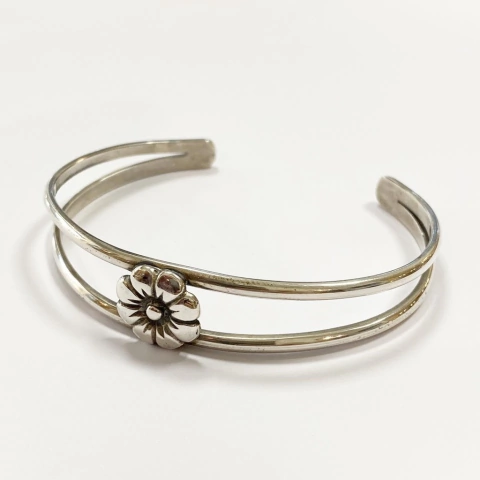 PULSERA RIGIDA PLATA CON FLOR 925 T2004