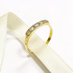 Anillo medio sin fin clásico con Cubics Oro 18k