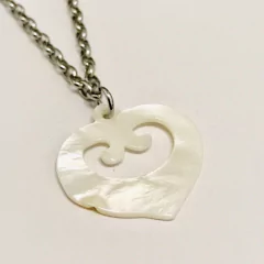 COLLAR ACERO Y DIJE NACAR CORAZON 3456 - comprar online