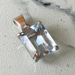 DIJE COLGANTE PLATA ARTESANAL CON AGUAMARINA RECTANGULAR NATURAL K1270