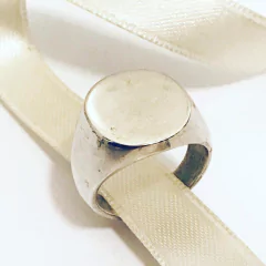 ANILLO SELLO OVAL PLATA MACIZO