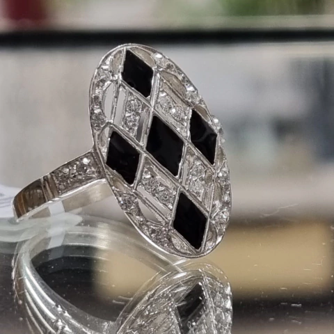 ANILLO PLATA CON CUBICS Y ESMALTE NEGRO ESTILO ANTIGUO 6140