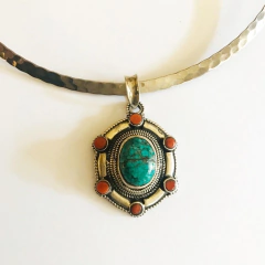 DIJE PLATA TURQUESAS Y CORAL DE INIDA ARTESANAL COD K2259 en internet