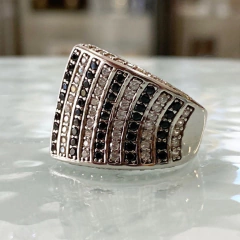 ANILLO CUBICS NEGROS Y BLANCOS 7879 - comprar online