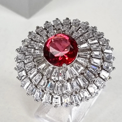 IMPORTANTE ANILLO PLATA RODINADA CUBICS Y RUBI CENTRAL 4242 - comprar online
