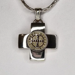 CRUZ PLATA Y ORO CON SAN BENITO 7725 - comprar online