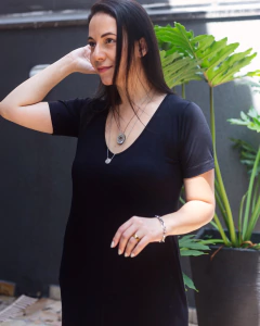 Vestido Malha Longo Básico Fenda Lateral Preto - Loja Tá na Click