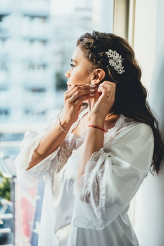 Conjunto Bata Kimono Y Camison de Seda Con Puntilla de Encaje Color Blanco NOVIAS