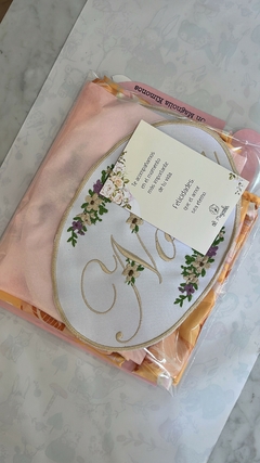 Bordados Personalizados Tipo Parche para Aplicar Manualmente Son de Novia y Damas de Honor: Hay en beige y en rosa. - comprar online