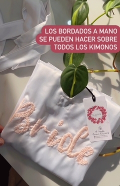 Kimono Bata Corto De Novia de crepe con puntilla encaje Hueso Crema Beige - comprar online